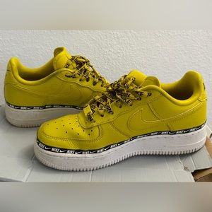 Nike Air Force 1 Low SE Premium
